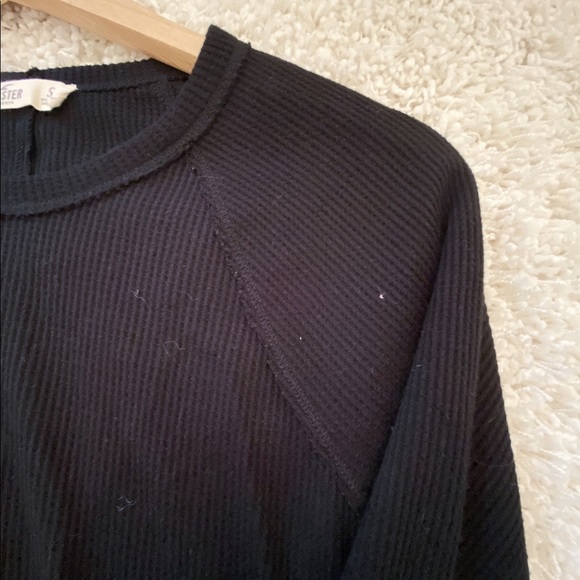 Hollister simple black long sleeve shirt - Picture 3 of 3